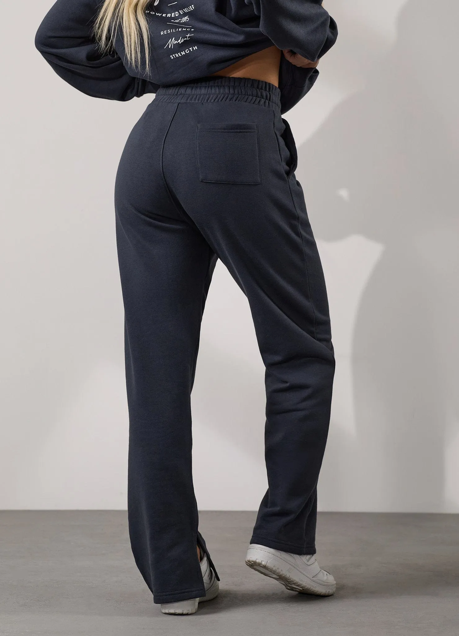 Gym King Reset Straight Leg Fleece Jogger - Midnight Blue DurableConstruction