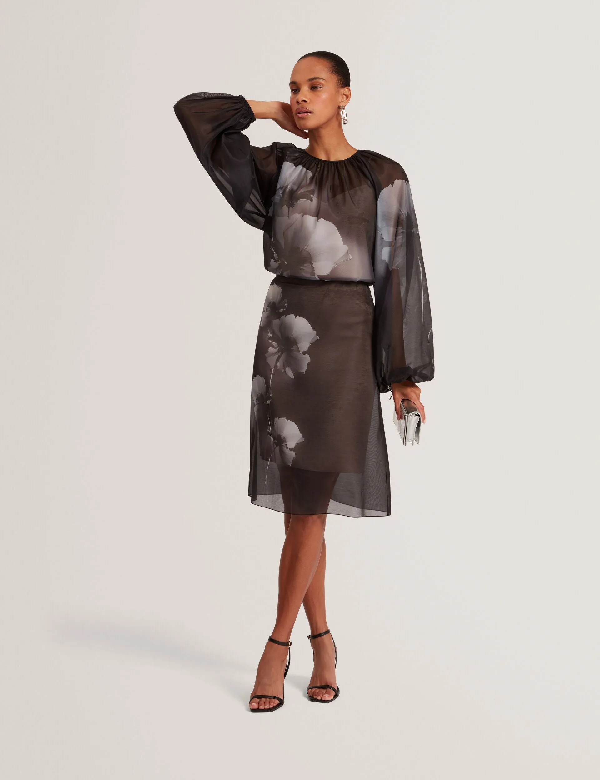 VIEVA | BLACK Print Mix Double Stitched