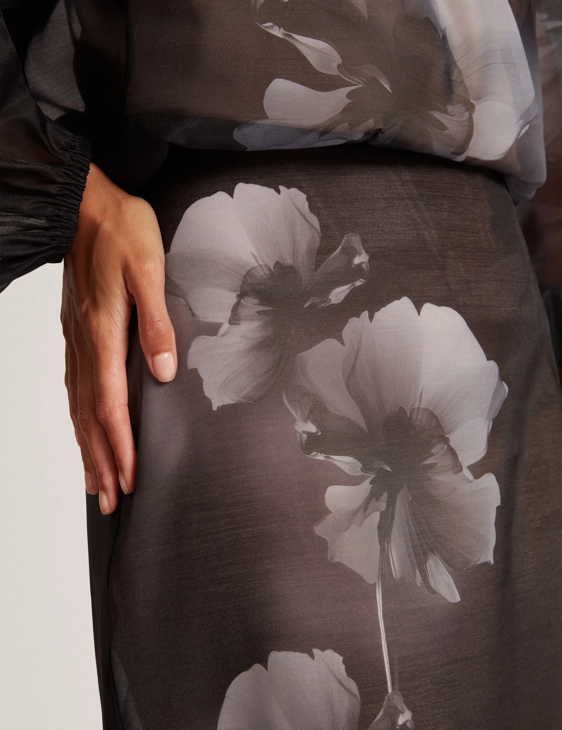 VIEVA | BLACK Odor Resistant Treatment Seasonal Layering