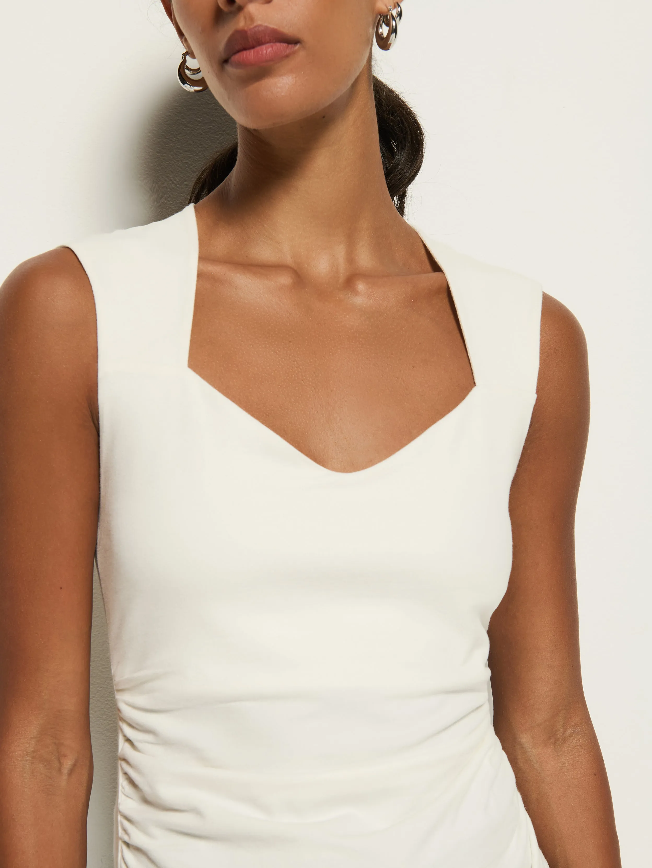 Haven Sleeveless Tee Slim Fit Wear