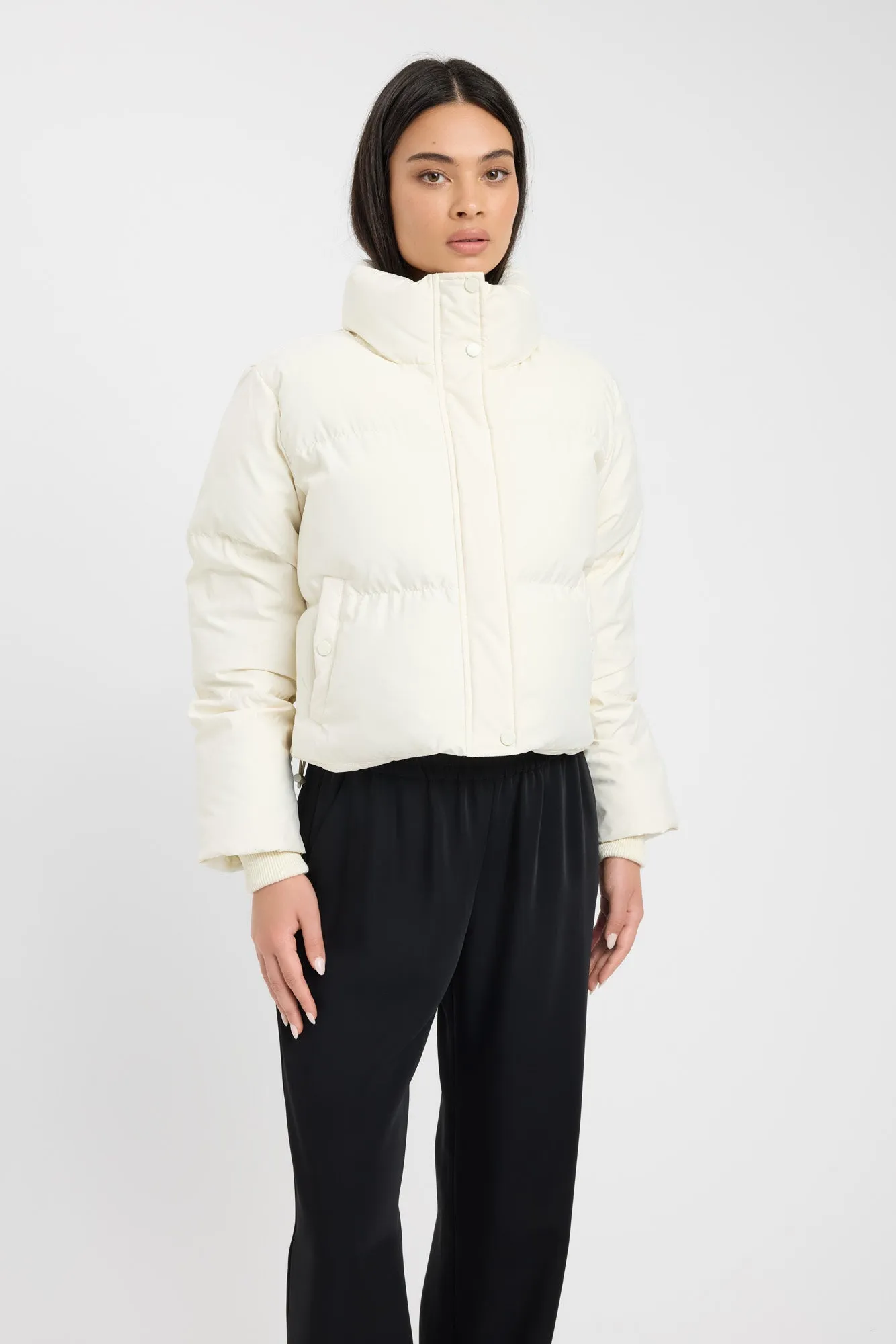 Vermont Puffer Jacket Bonded Closure Mechanism