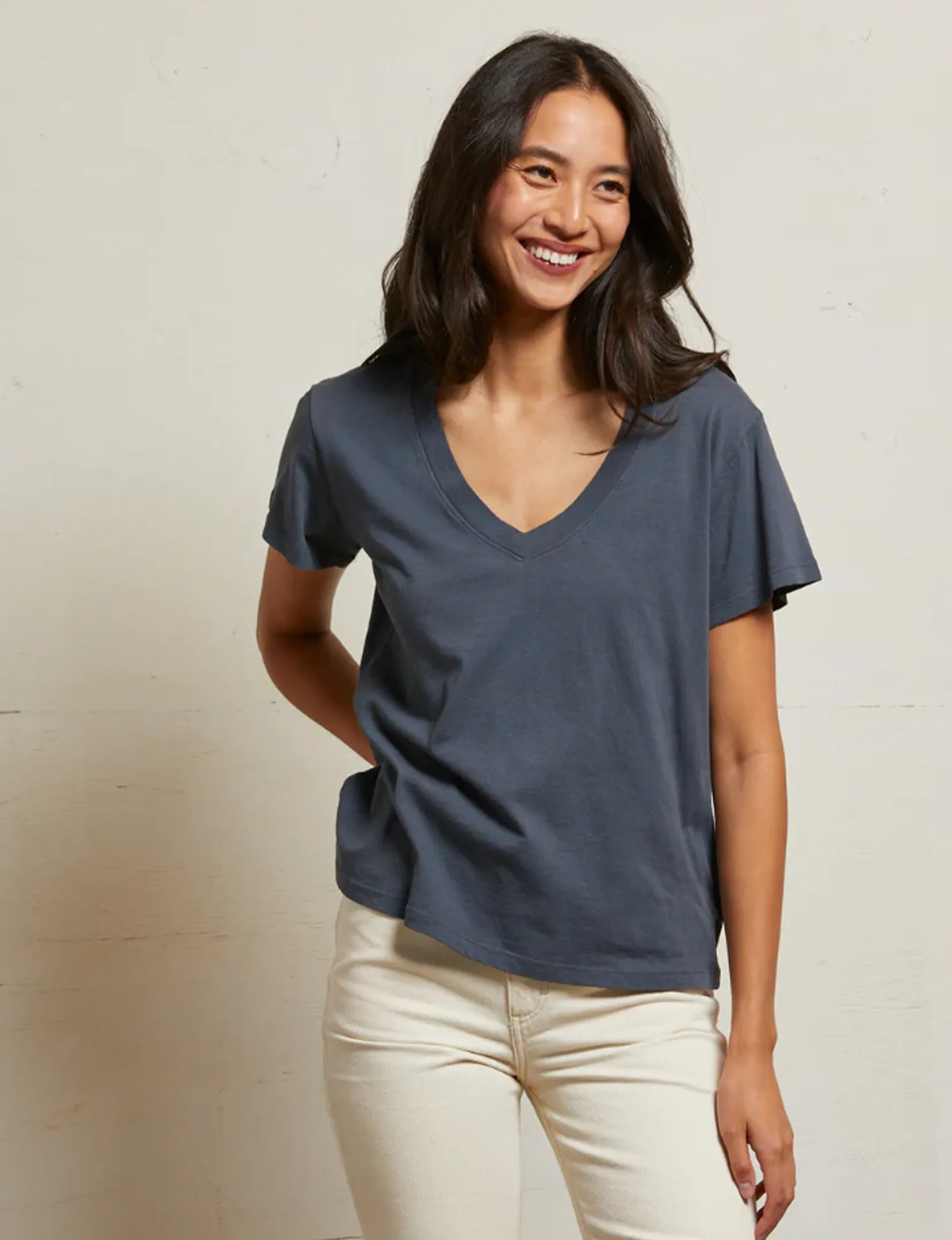 Hendrix V Neck Tee, Night Versatile Fit ThermoregulatingFabric