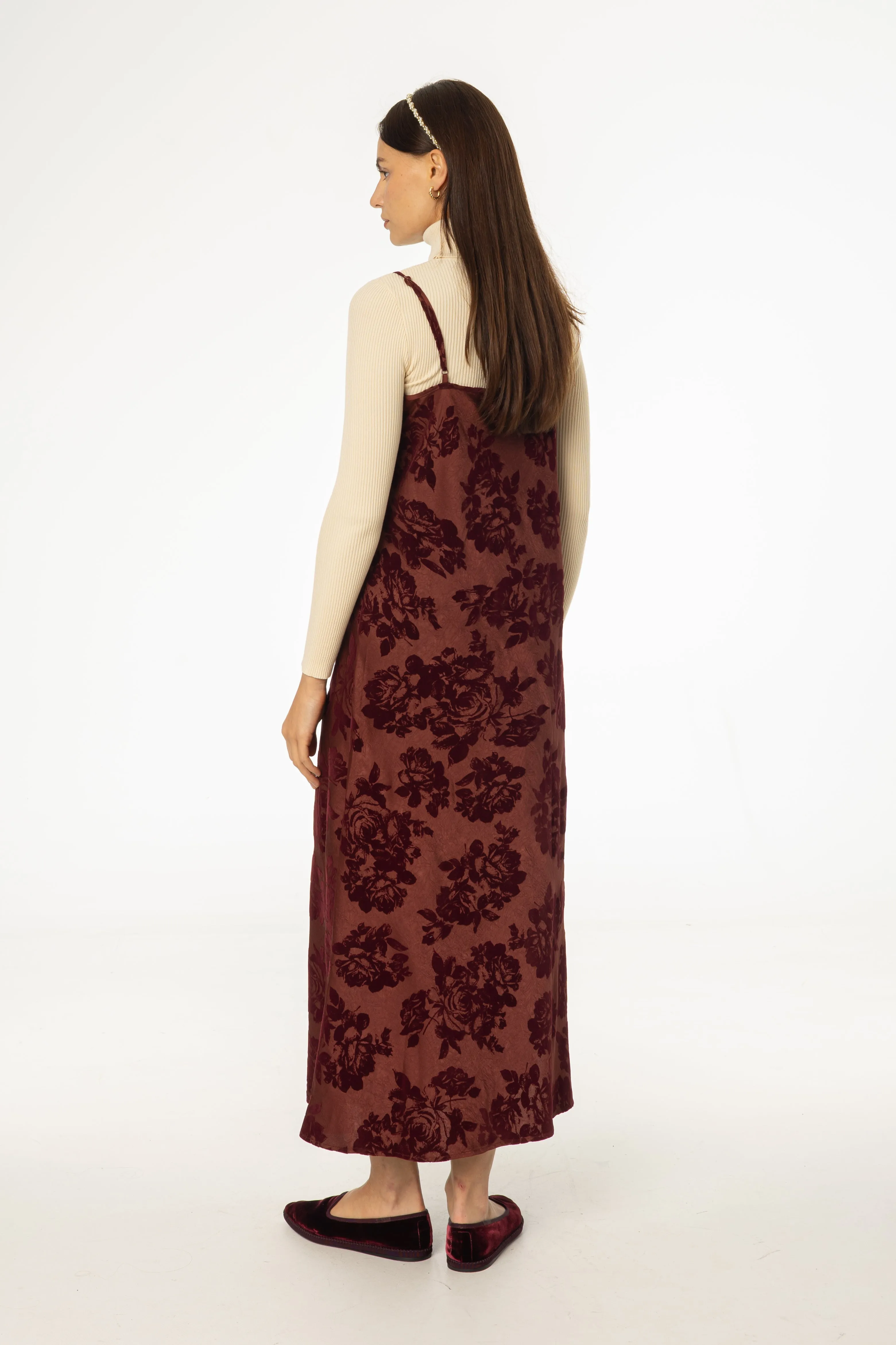 Elegant Touch Burgundy Flower Print Velvet Slip Jumper