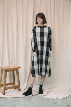 Subtle Look Texture Edge Miki-Cay Organic Cotton Knitted Check Dress in Black and Ecru