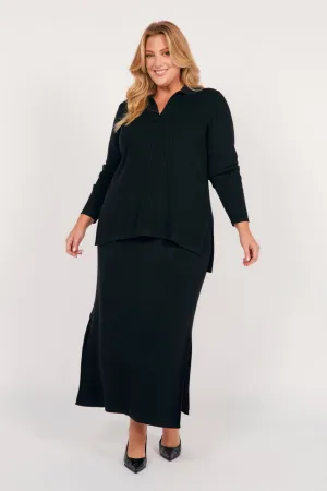 Front Slit Knitted Skirt in Black