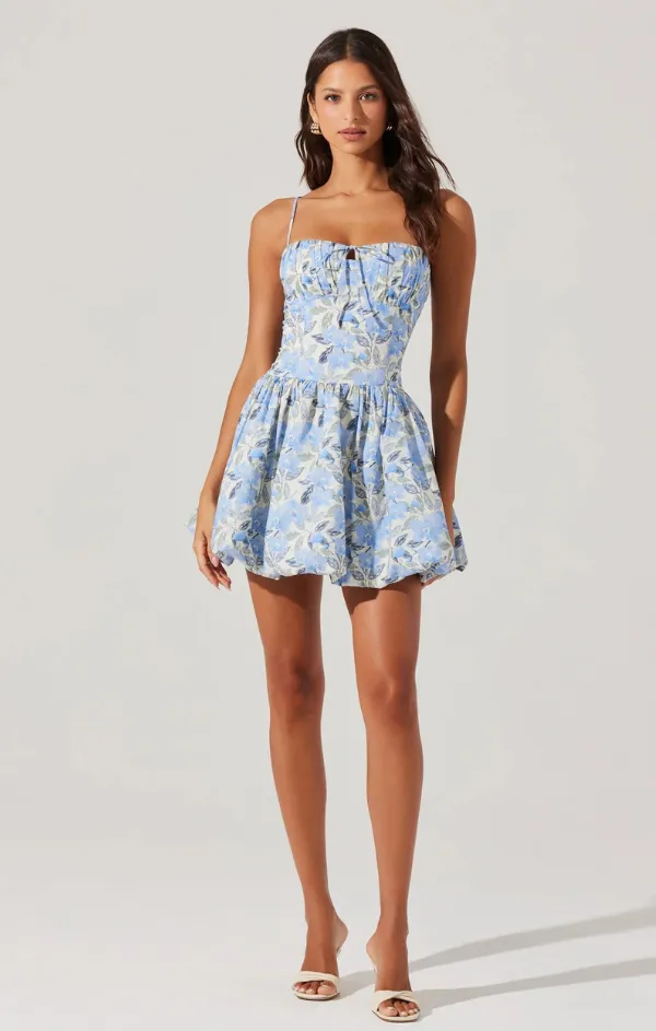 Chic Comfort Look Larissa Dress