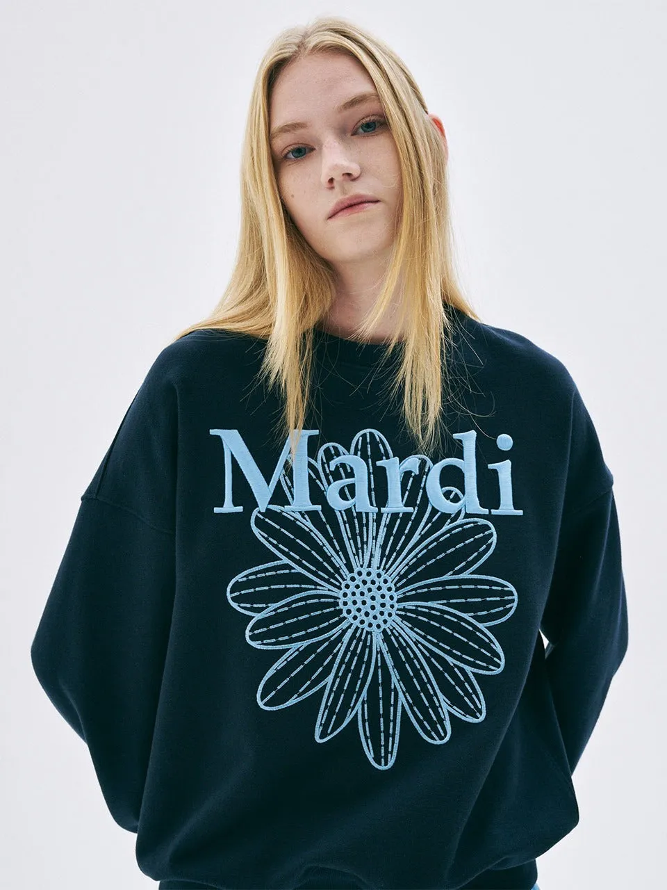 SWEATSHIRT FLOWERMARDI NEEDLEWORK_NAVY SKY bead accents