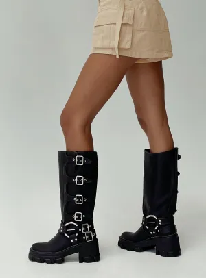 Buckle Up Now Boots Black Street Event skateboarding