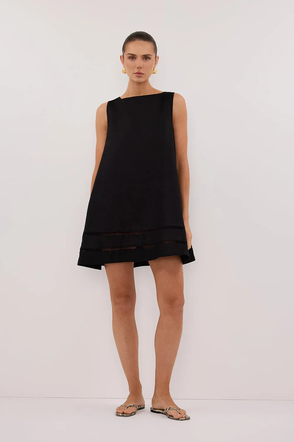 Effortless Layer Wear Fall Flow LINDSAY BLACK LINEN MINI DRESS