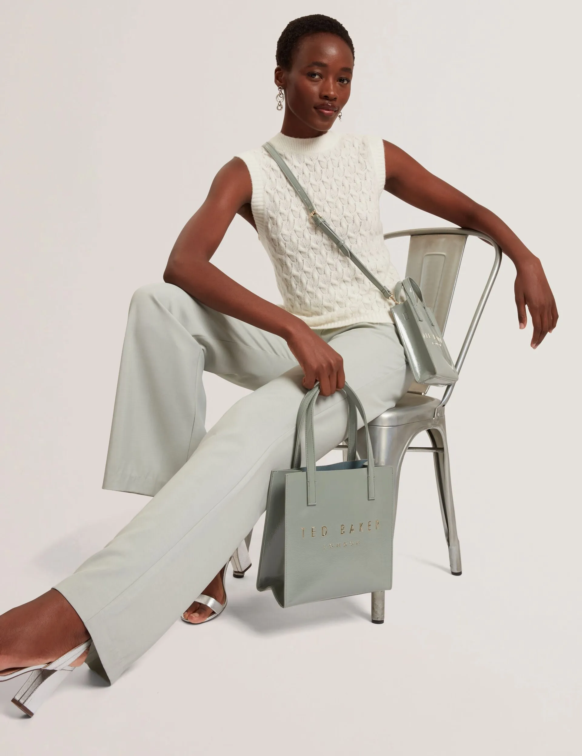 LUTTE | LT-GREY Practical Style Relaxed T-shirt