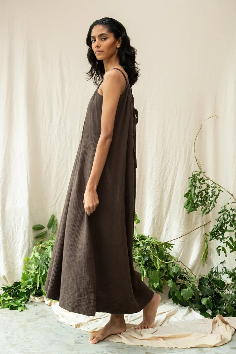 Wilder Organic Cotton Dress in Cacao Day Ready Trendy And Comfortable