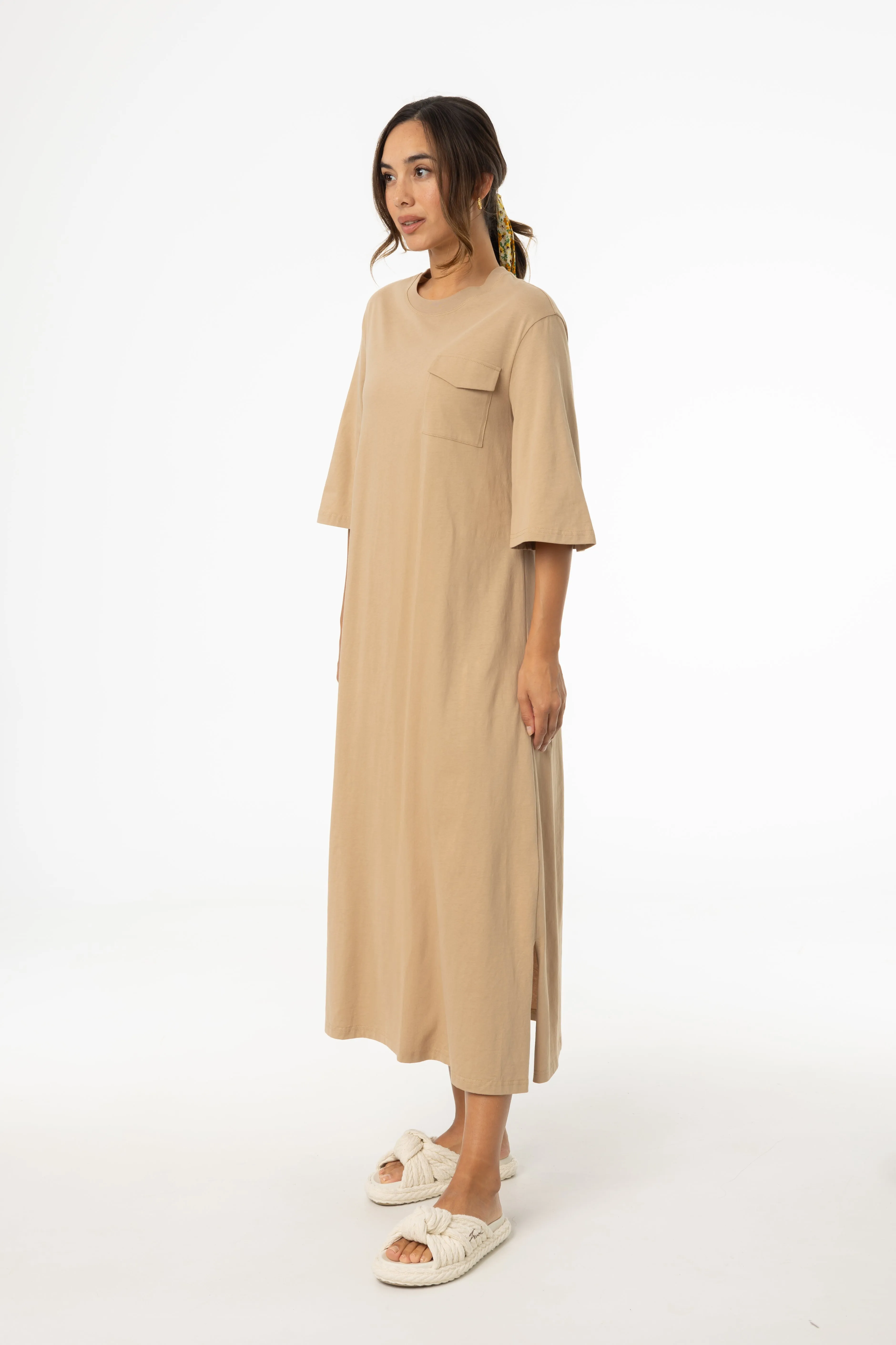 Smooth Motion Perfect Waistband Tan Pocket Tee Shirt Maxi Dress