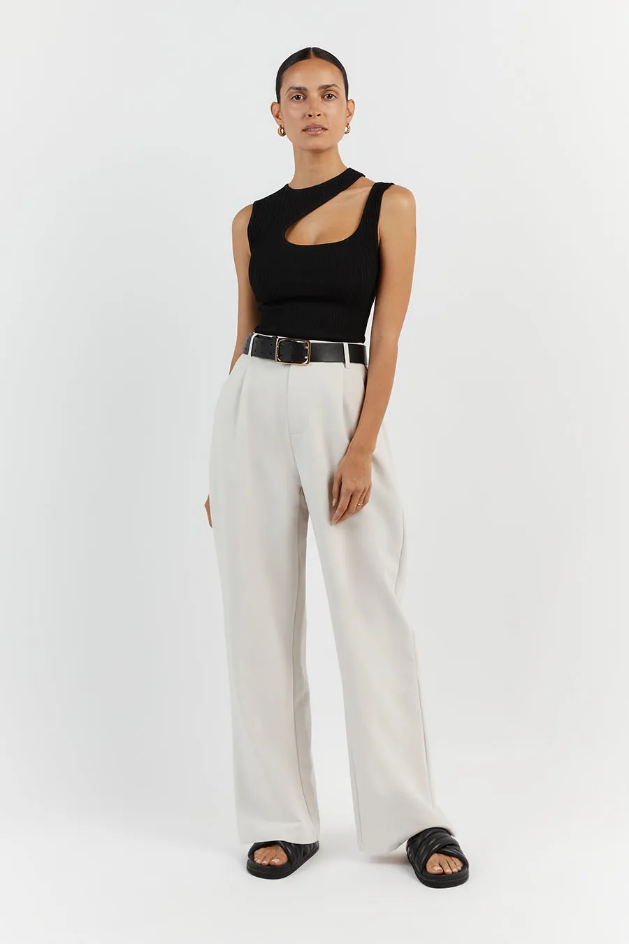 MADDOX BLACK SLEEVELESS ASYM TOP Relaxed casual fit Warm Layers