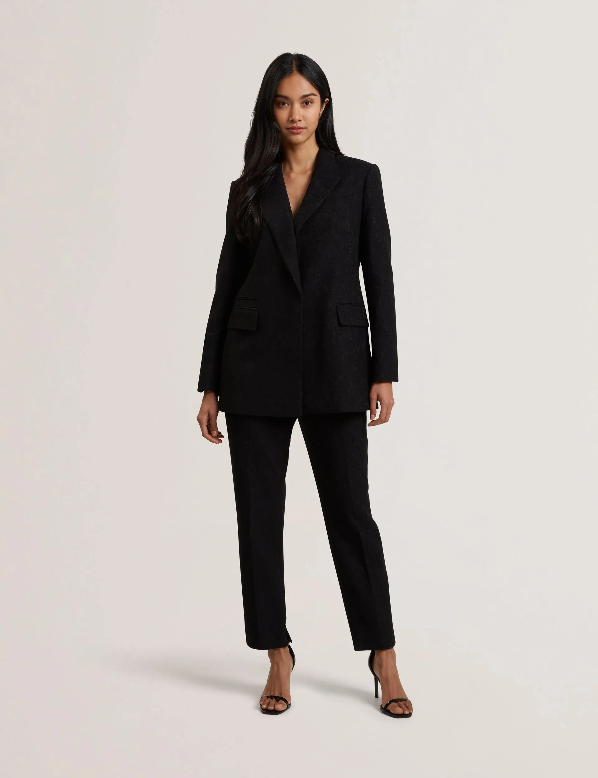 Sky Mood Bonded Seam Technology MERIOT | BLACK