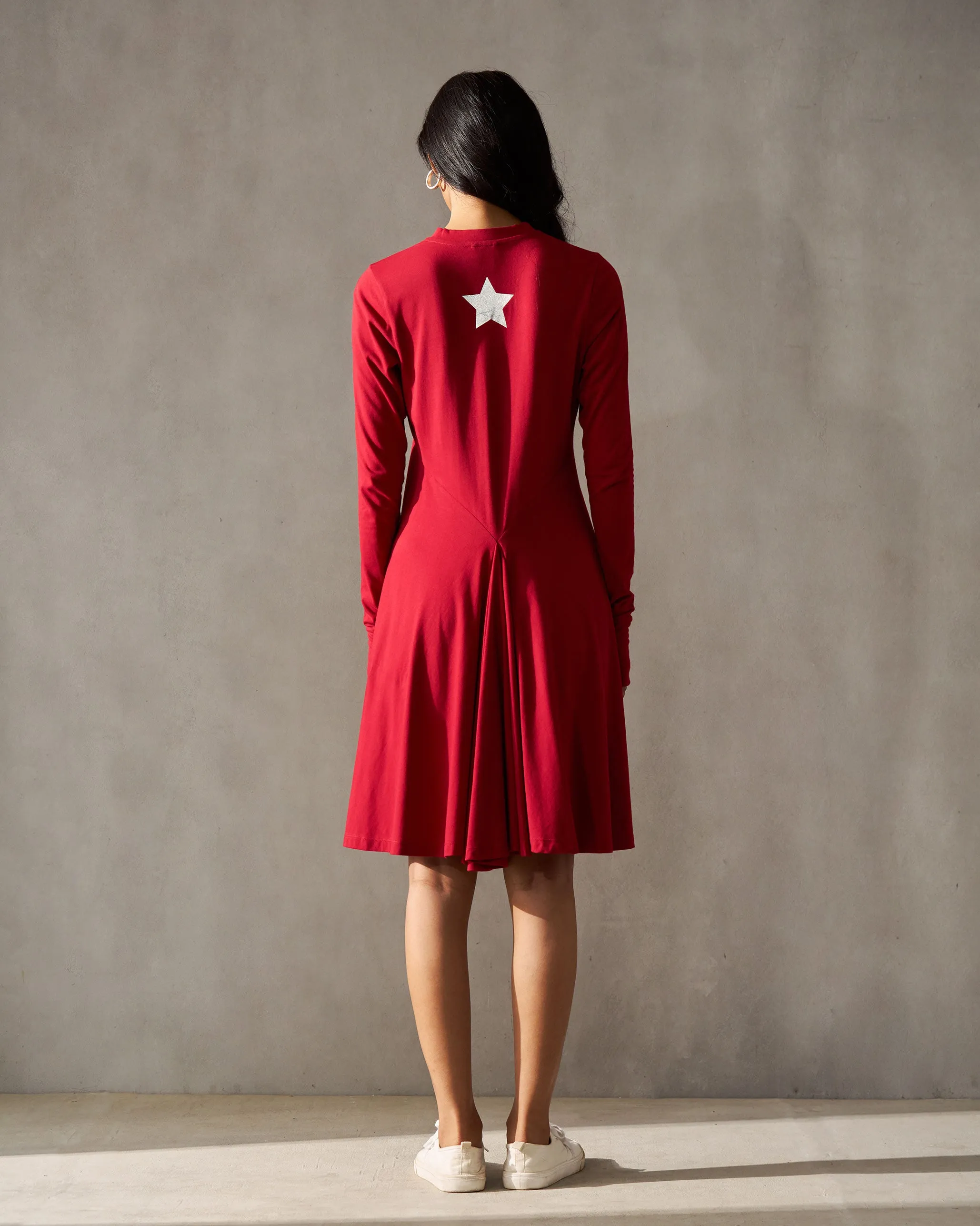 Outdoor Scene Neutral palette Midi Jersey Dress - Red