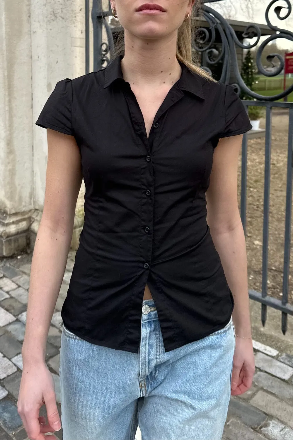 Flexible Cuff Design Rue Top