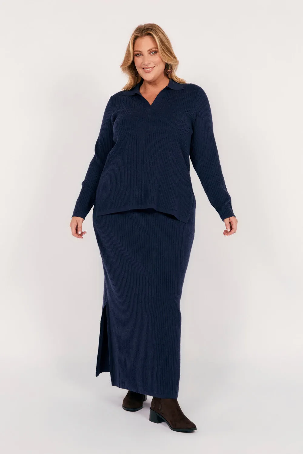 Knitted Skirt in Navy Unique Feature