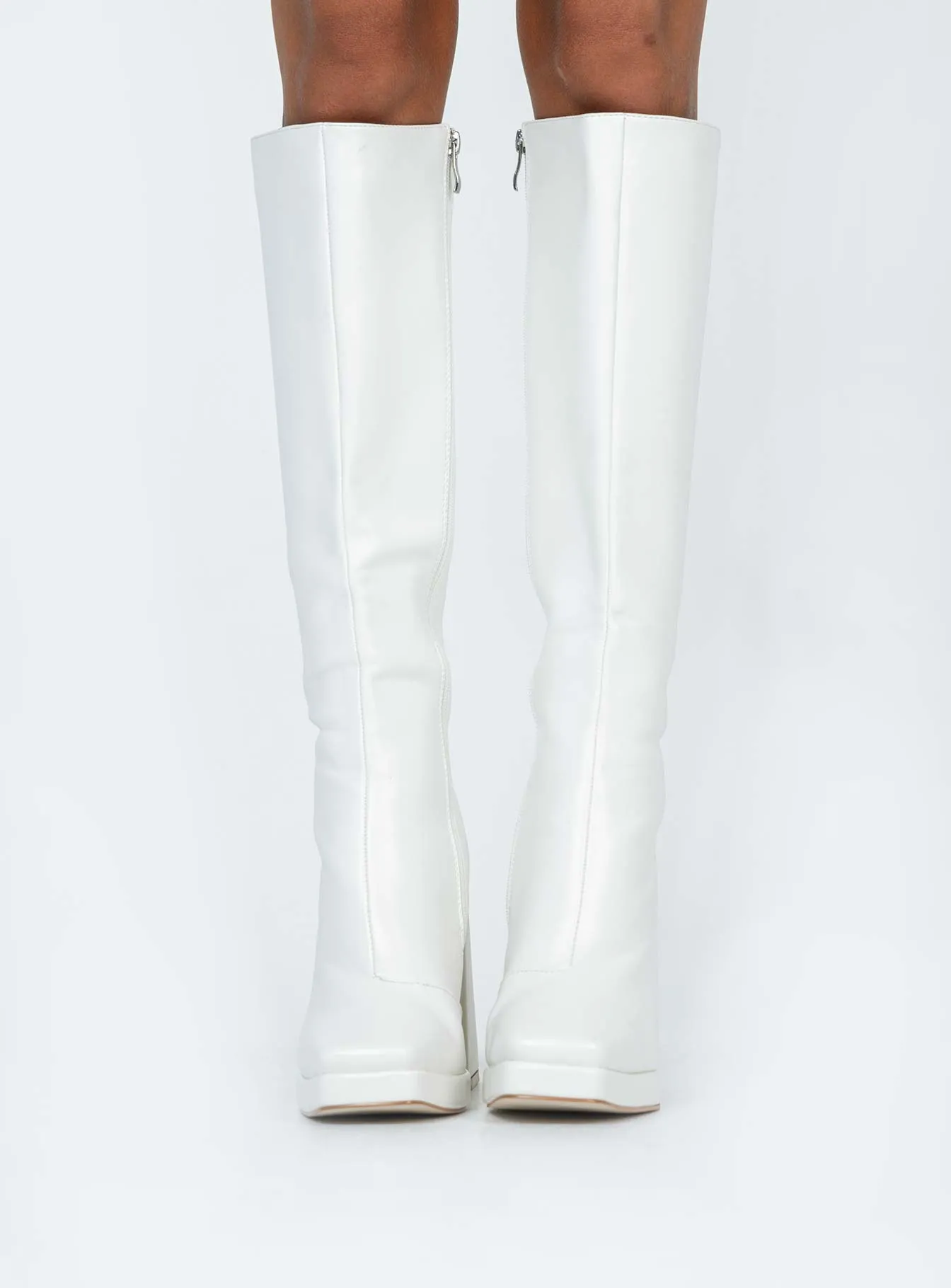 Foot Security Board Traction Montgomery Boots Matte White