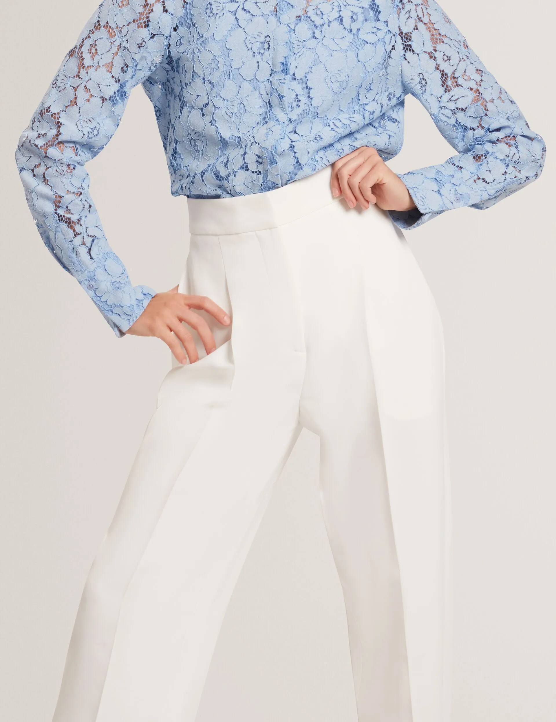 MORRIAT | IVORY QuickReleaseClosure Trendy Outerwear