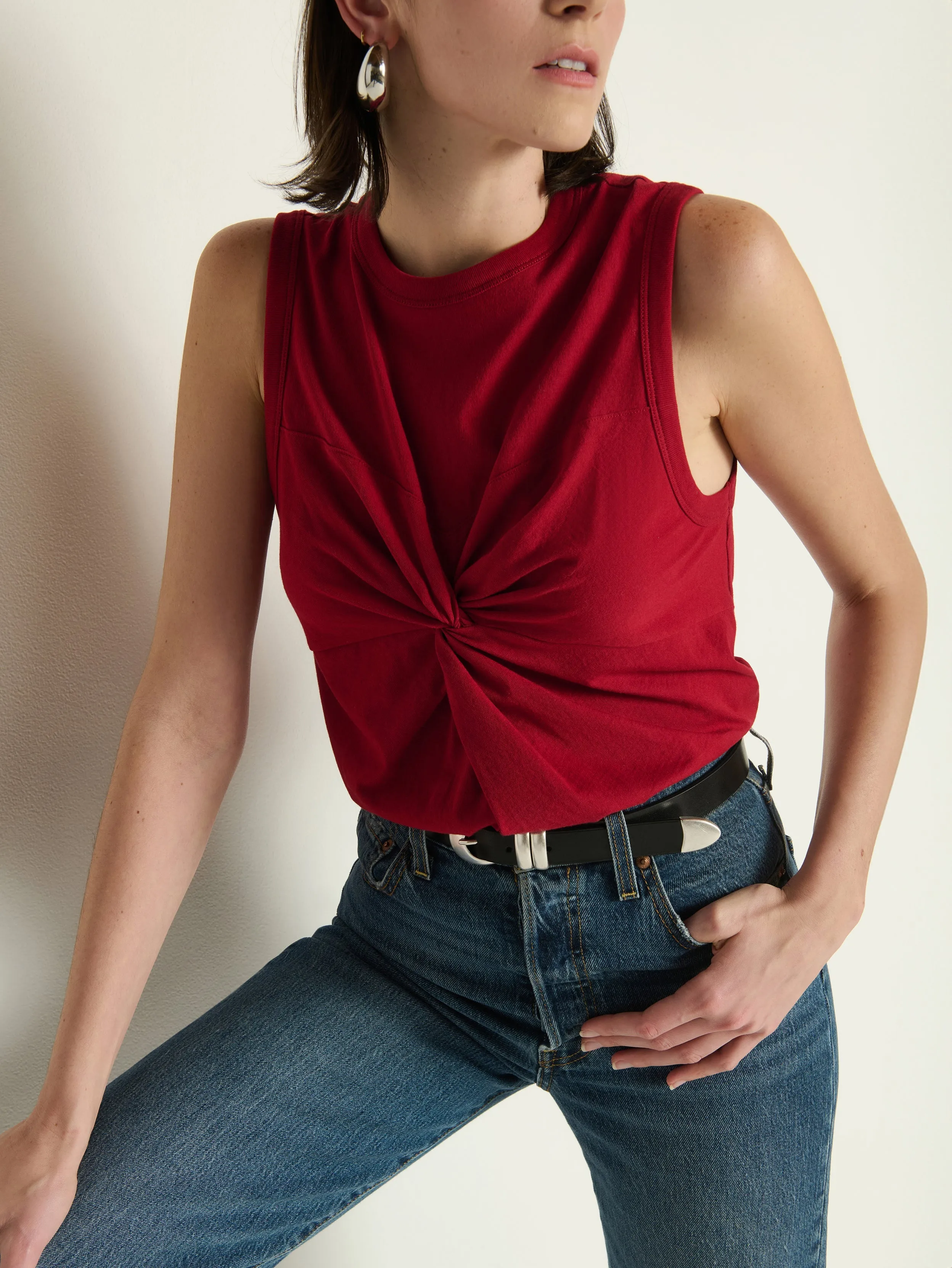 outdoor concert VintageWashEffect Neve Twist Tank