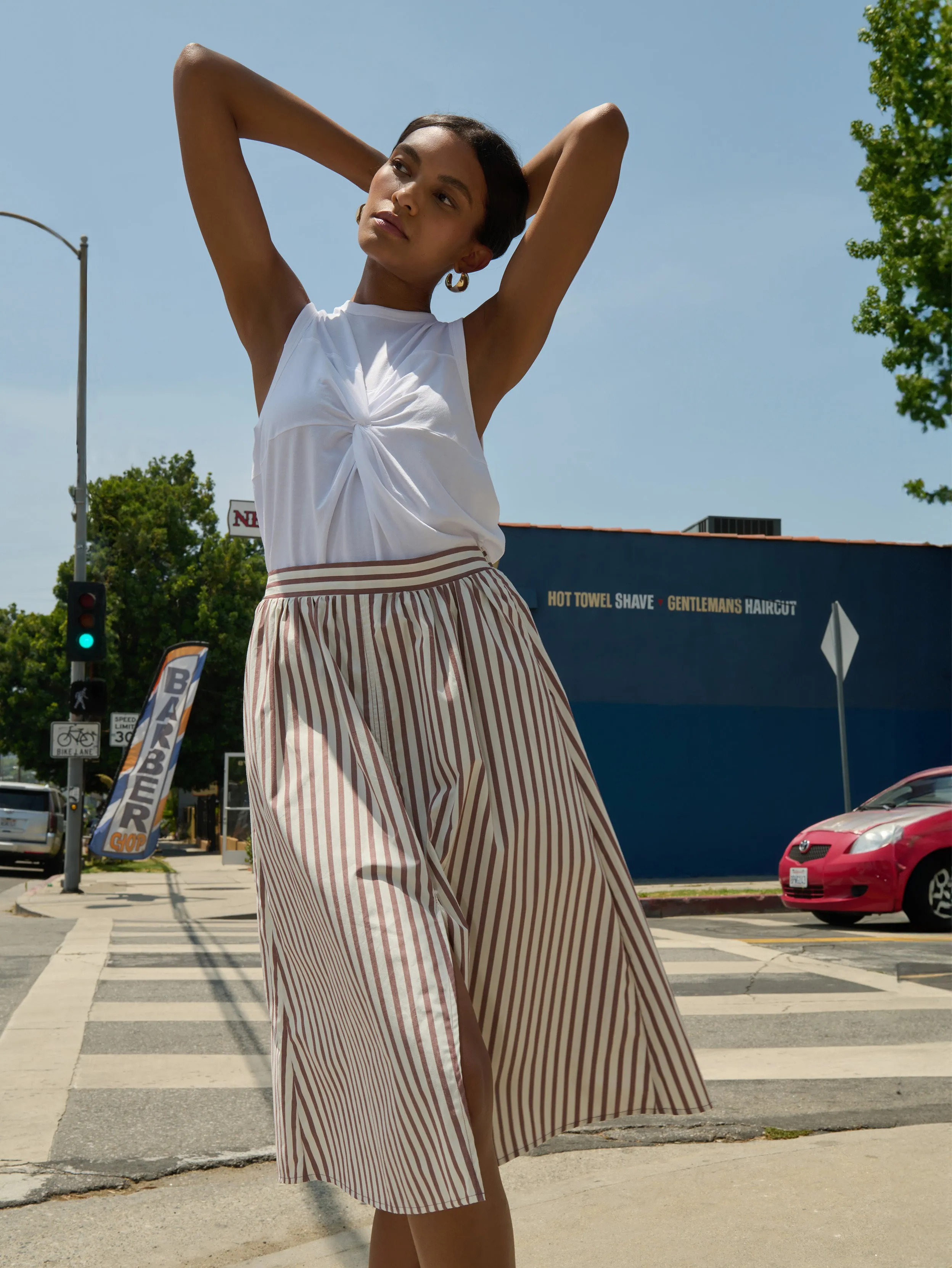 Neve Twist Tank Reinforced Neckline Minimalist Comfort