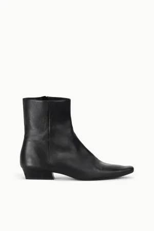 WALLY FLAT ANKLE BOOT | BLACK Premium Leather Insulated Weather Resistant User