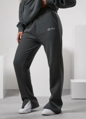 WrinkleResistantMaterial ReinforcedSeams Gym King Reset Straight Leg Fleece Jogger - Green Smoke