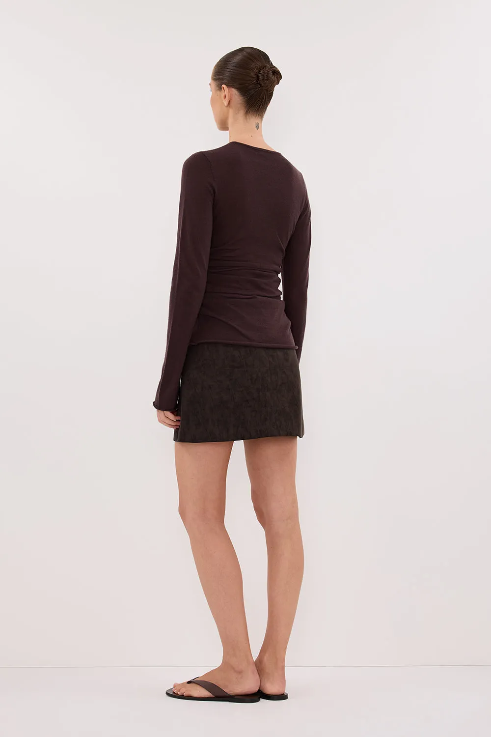 OAKLAND CHOC FAUX SUEDE MINI SKIRT Soft Texture