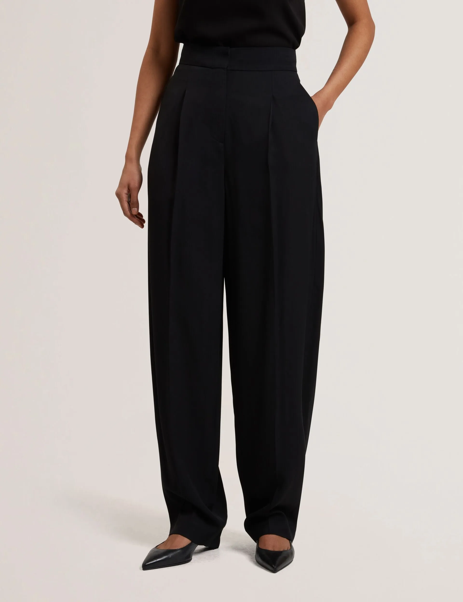 Translucent Soul Tight Core KIOLLI | BLACK