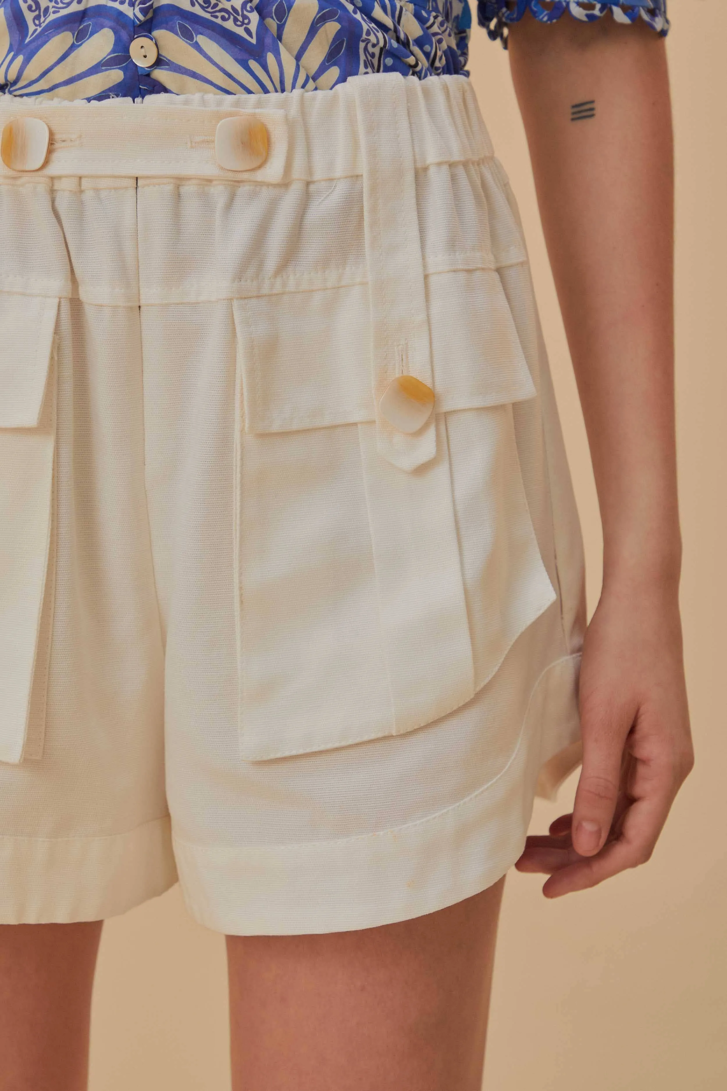 Off-White Cargo Pockets Shorts Light Stretch