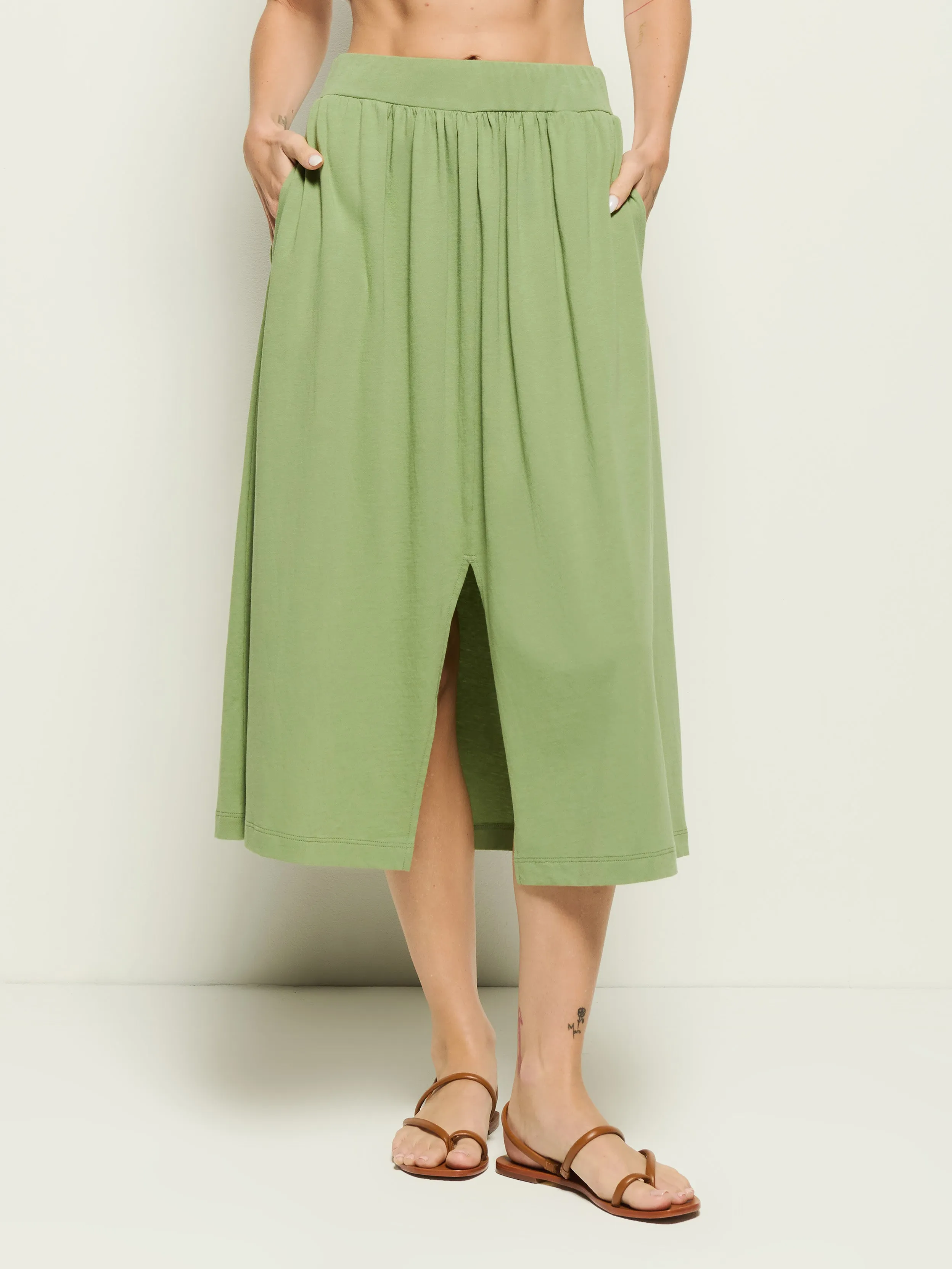 Vida Midi Skirt A Line Silhouette