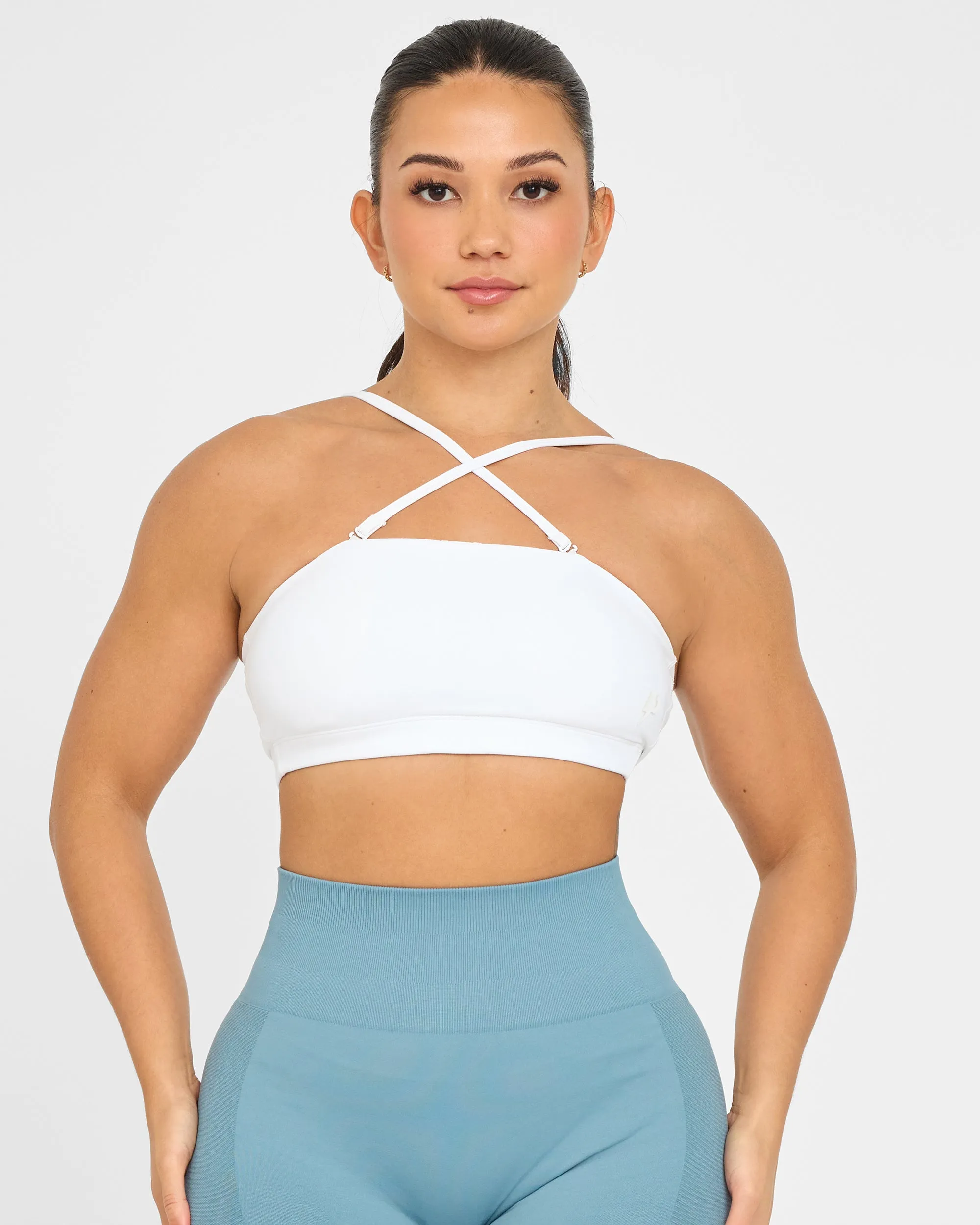 Solid sports outfit Supportive Closure Evolve Bandeau Bralette