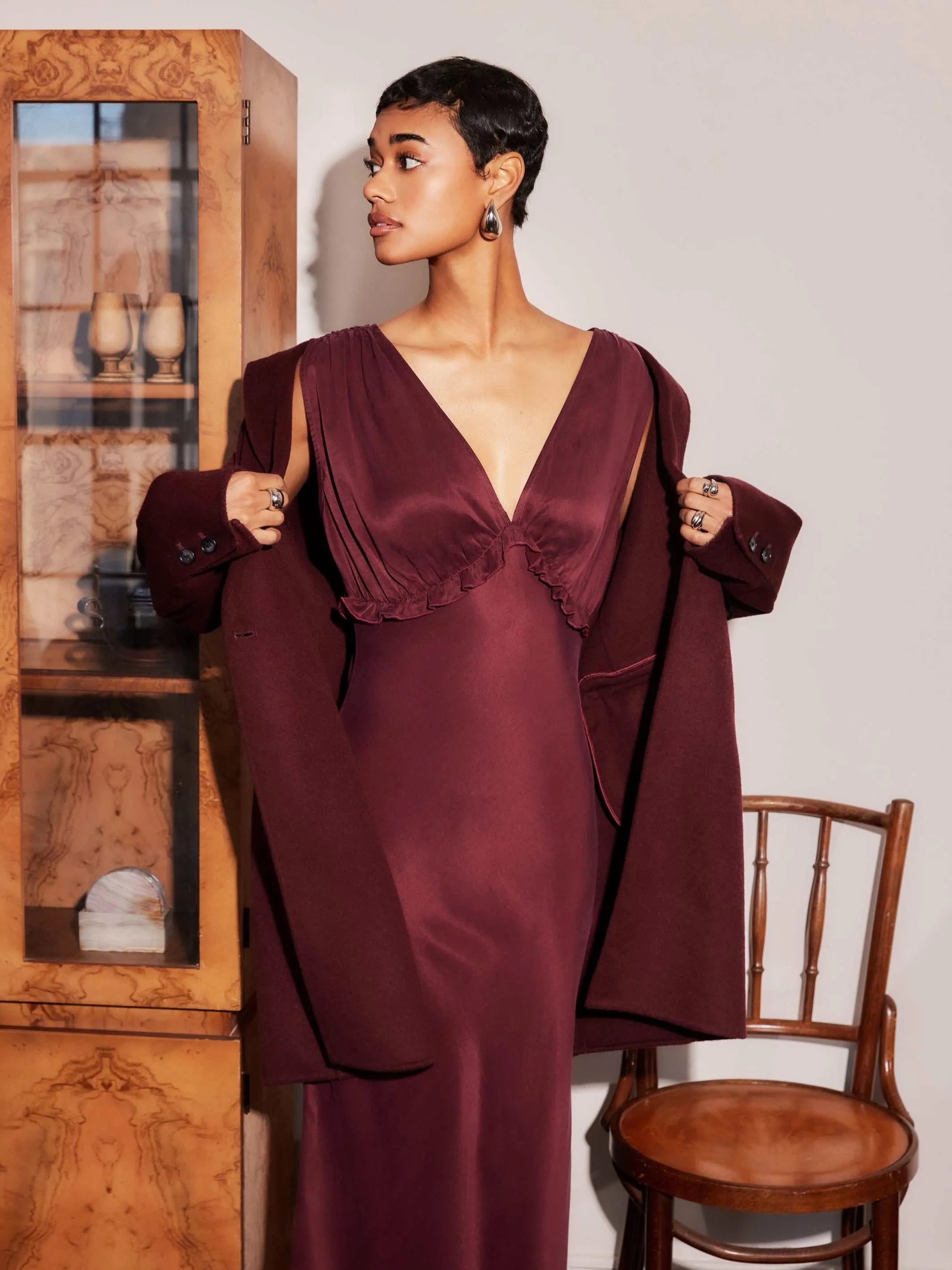 Chic and Flattering Urban Fit Cierra Ruffle Detail Midi Dress