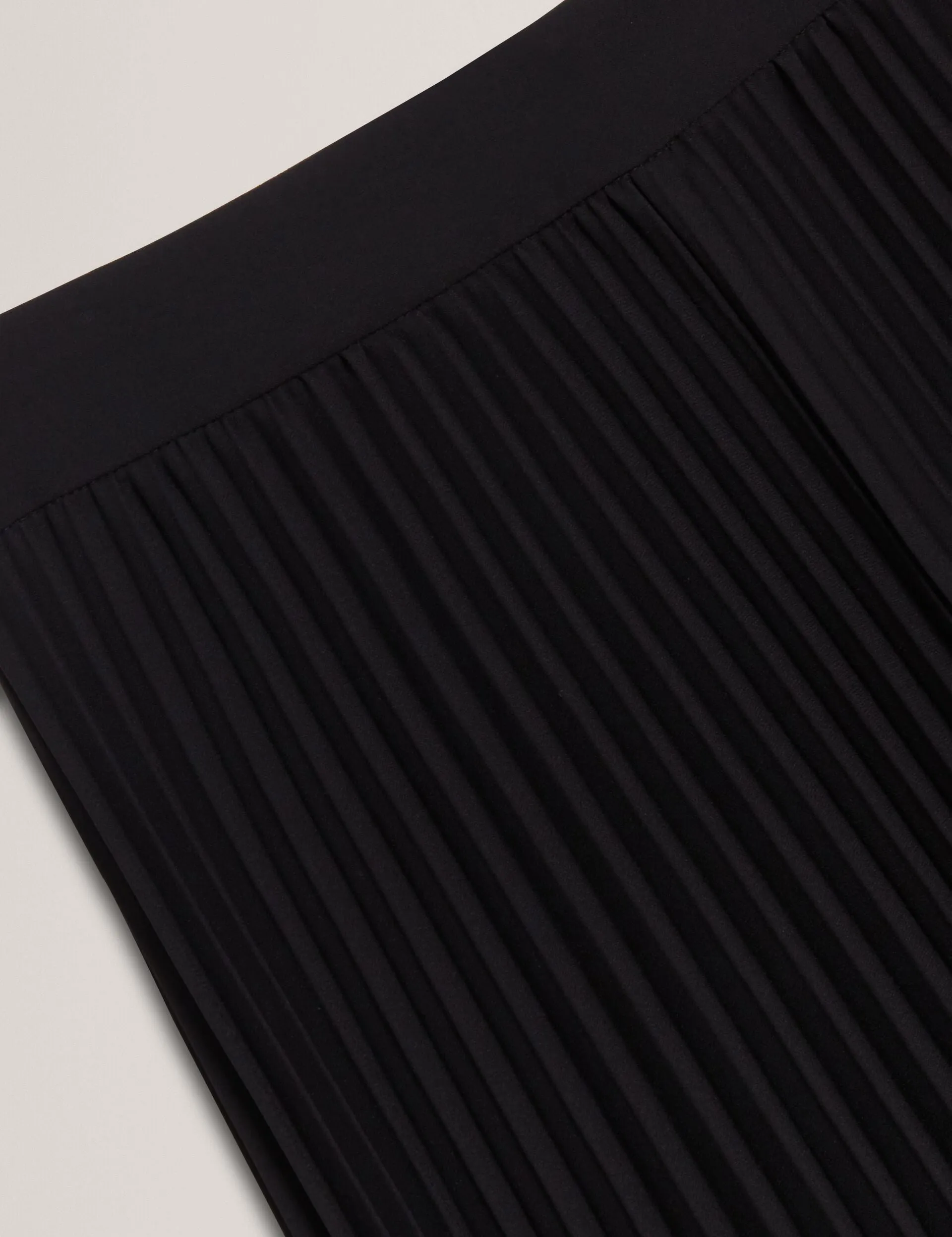 HARYX | BLACK FadeResistantColors