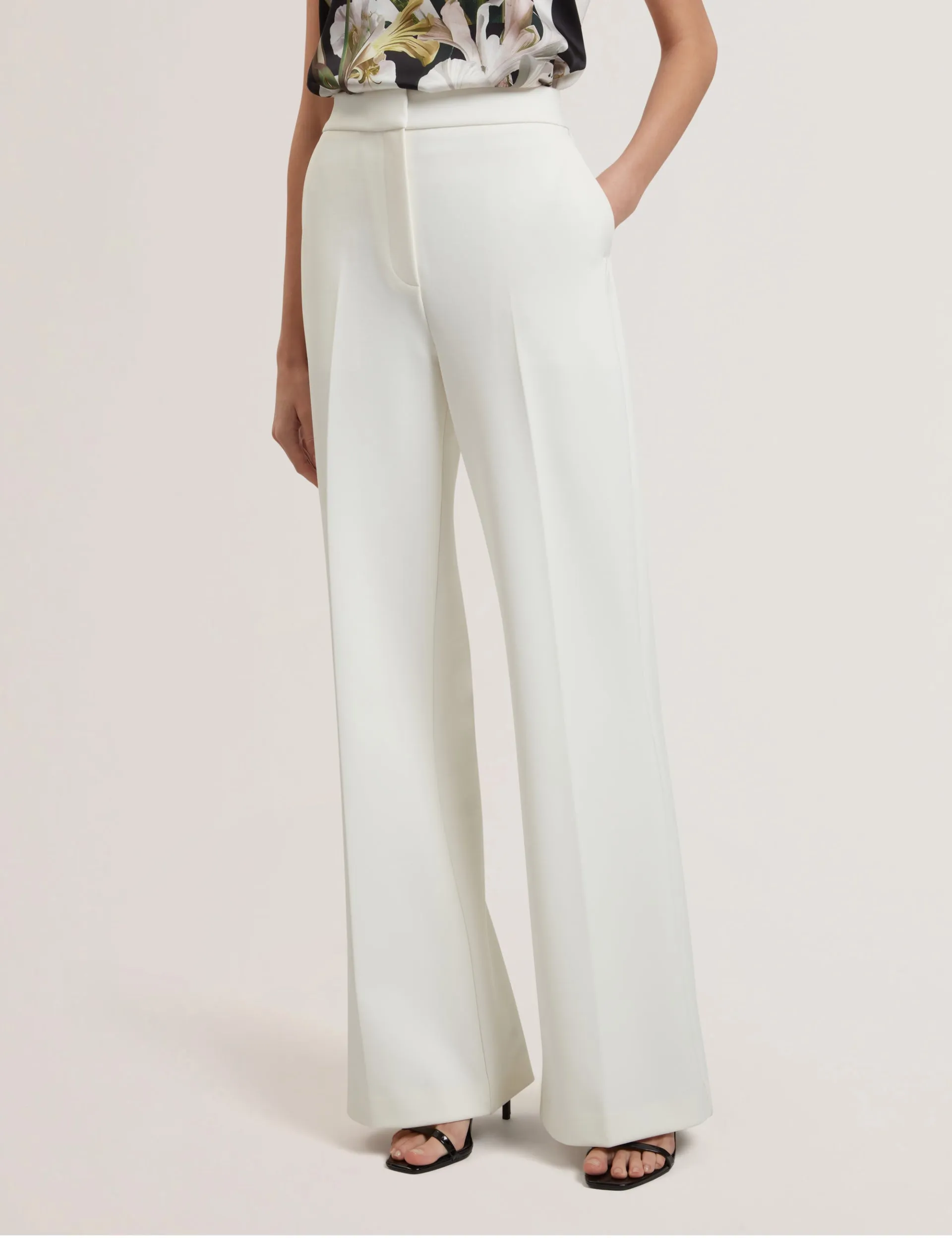 ChafeFree Design Event Vibe INDRIV | IVORY