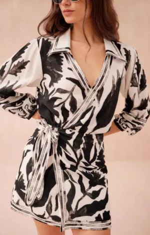 Style Upgrade Sleek and Flattering Avery Mini in Delfina Caviar