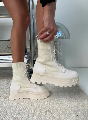 Plush Style Muscle Boots Cream