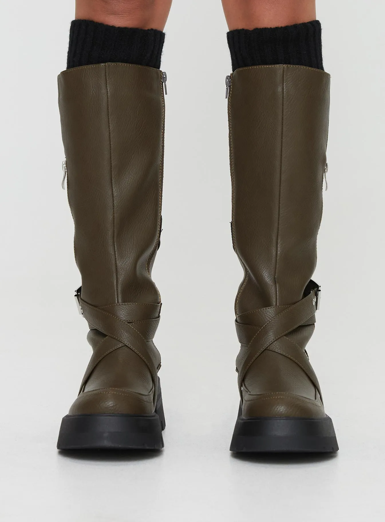 Quinn Knee High Boots Olive Speedy Action Fit