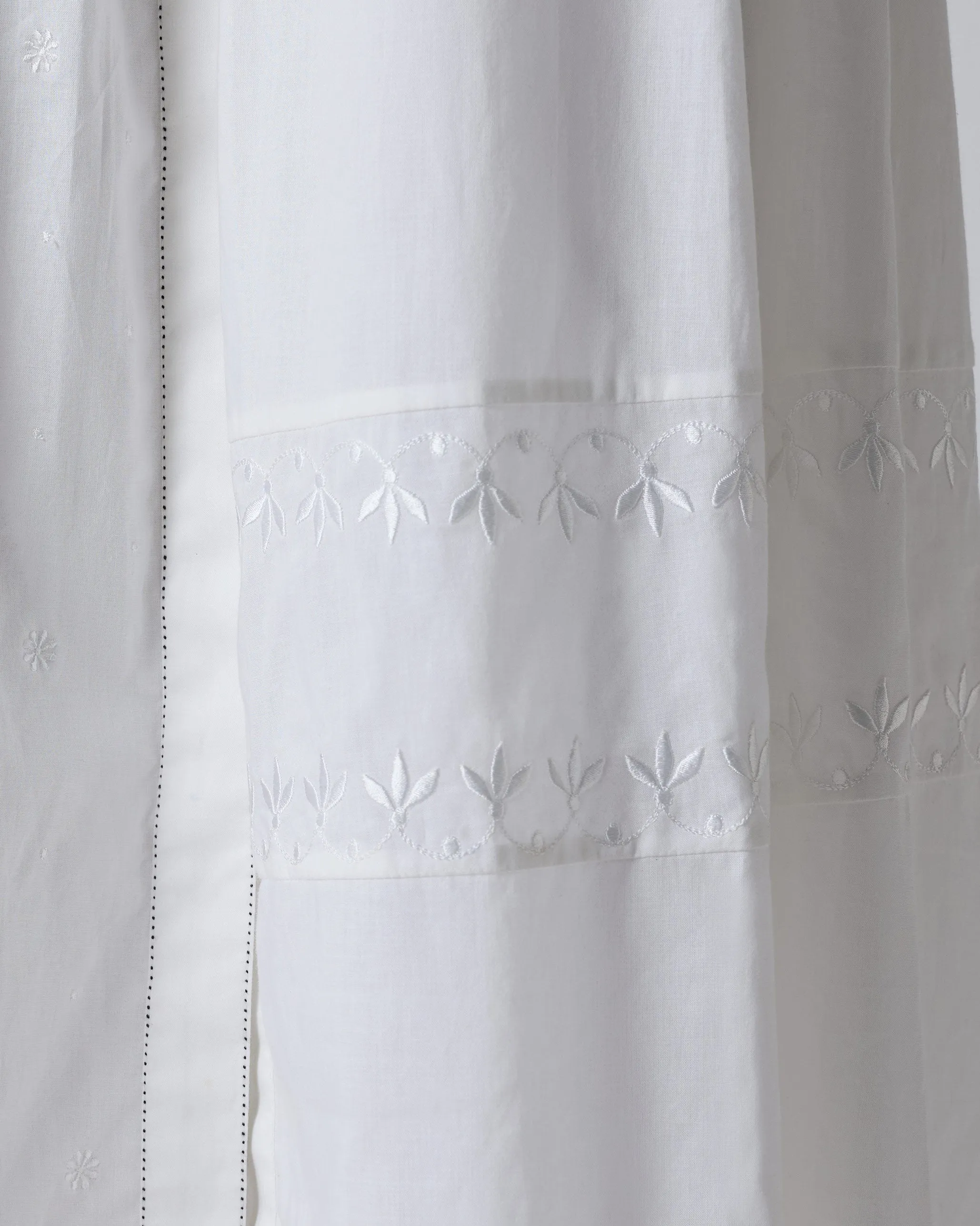 Rayna Dress - White Embroidery Artistic Vibe Floating Shape