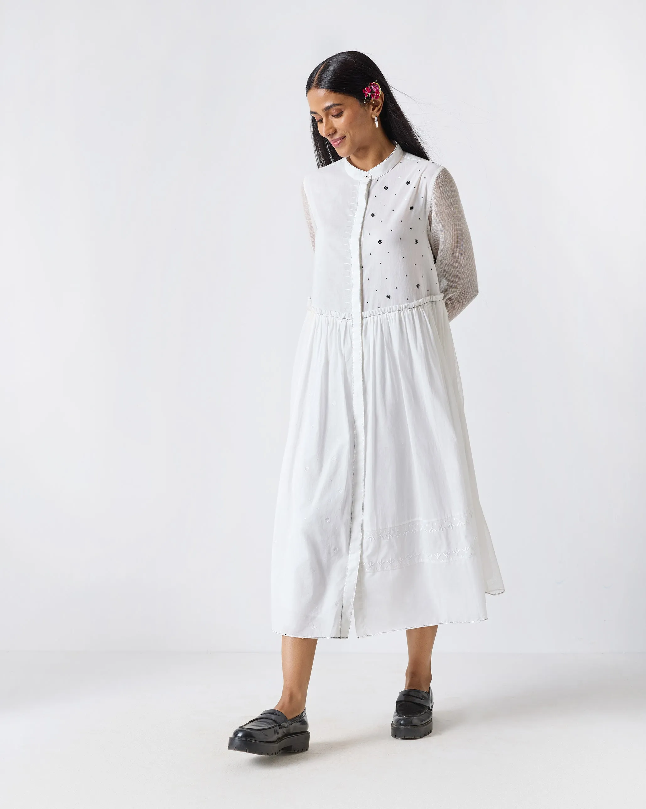 Travel-friendly Chic Wear Rayna Dress - White Embroidery