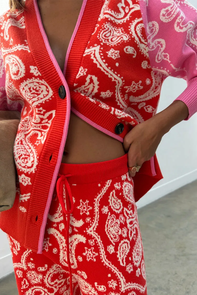 Stretchable Waistband Off-Duty Fit Red Bandana Martha Cardigan