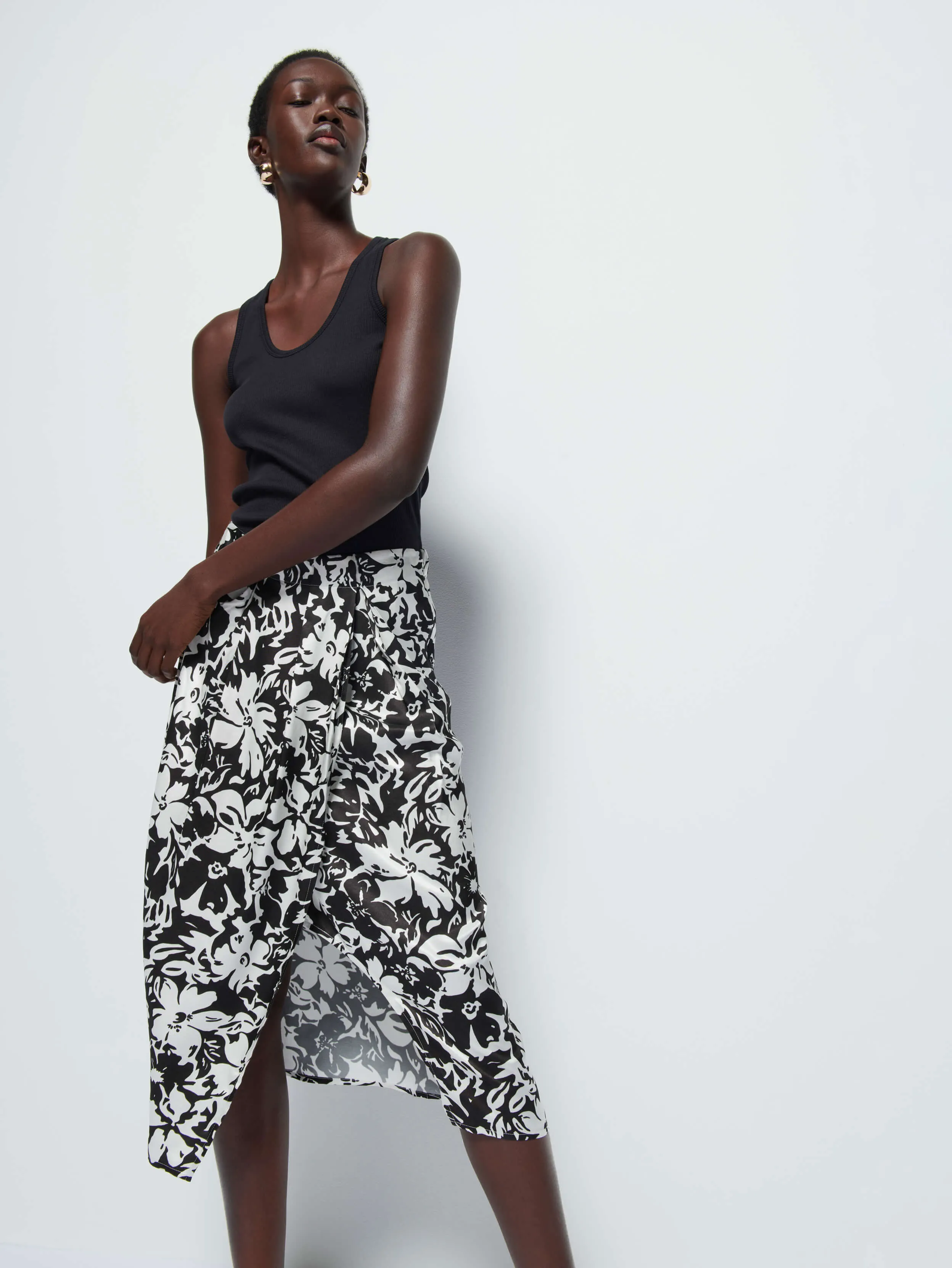 Suri Sarong Bold Print