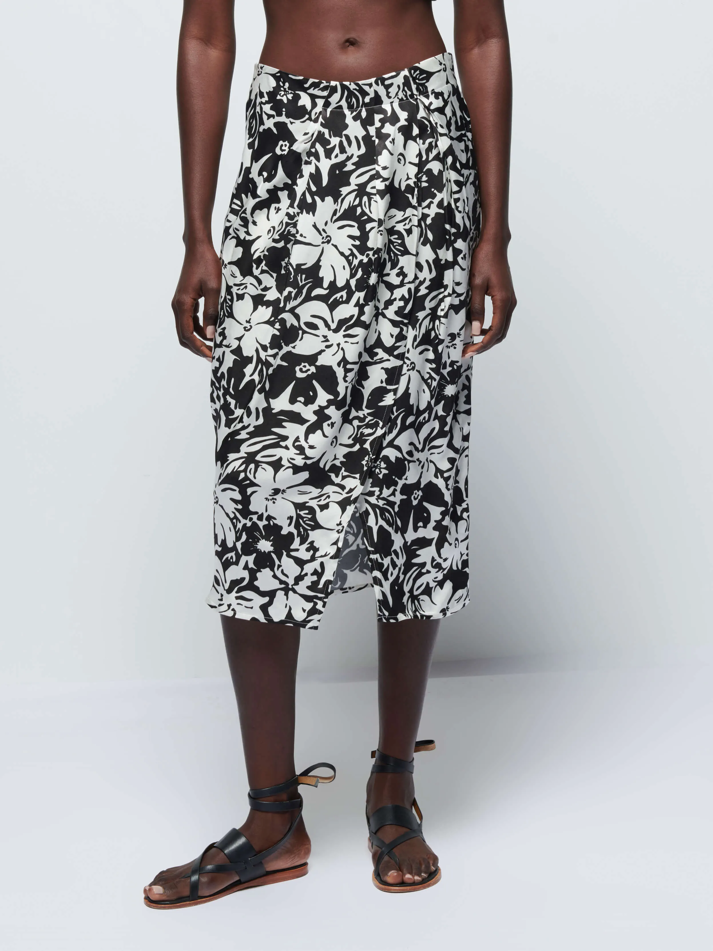 Suri Sarong Fashion Mood