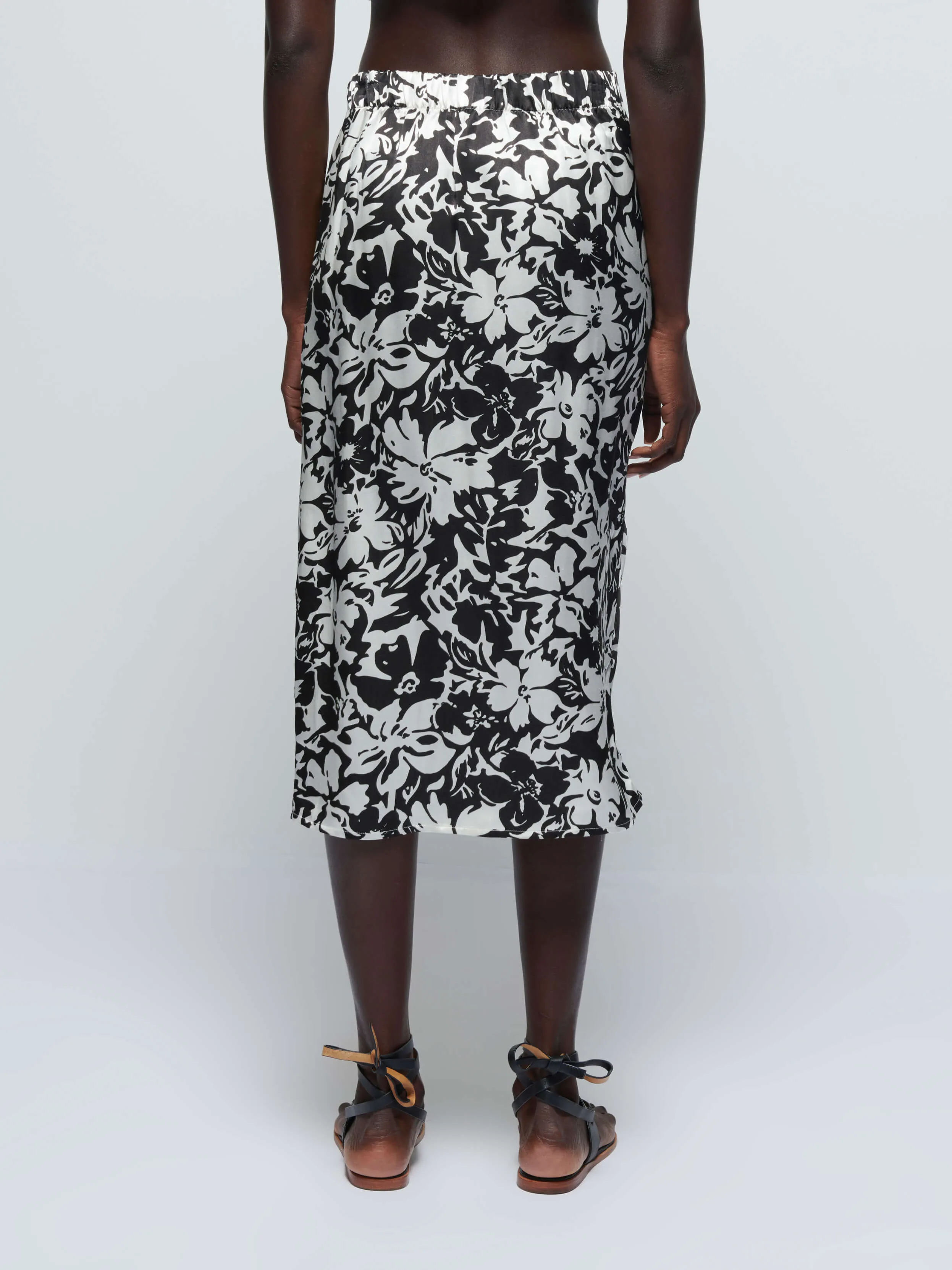 light texture Smooth Feel Suri Sarong