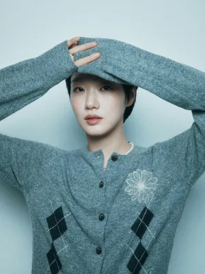 Ventilated Panels CASHMERE BLENDED CARDIGAN ROUND NECK ARGYLE_GREY CREAM