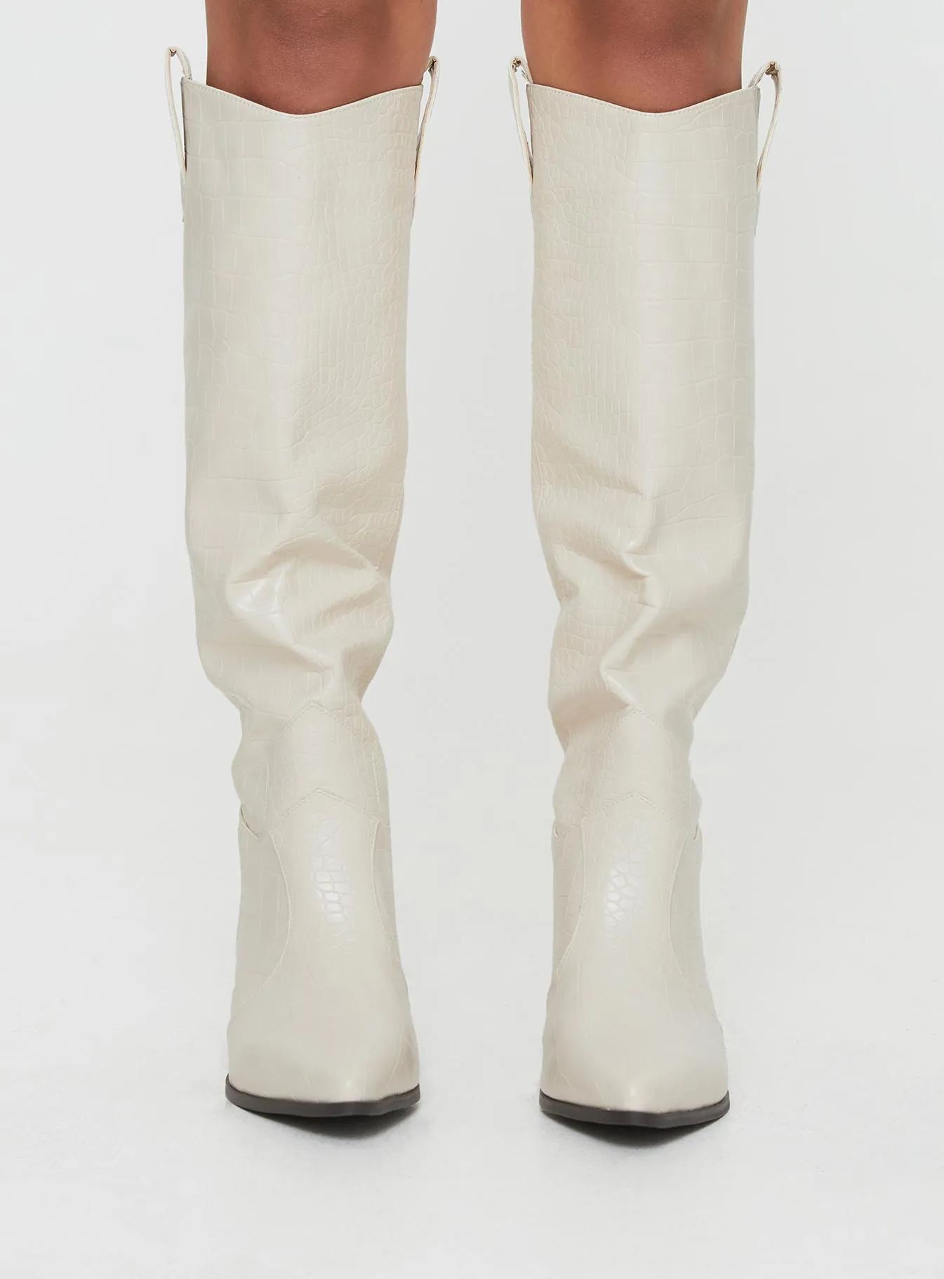 Riley Boots Ecru Active Action