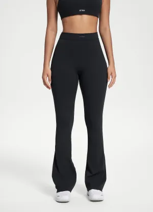All-day Flex Scrunch Back Flared Leggings