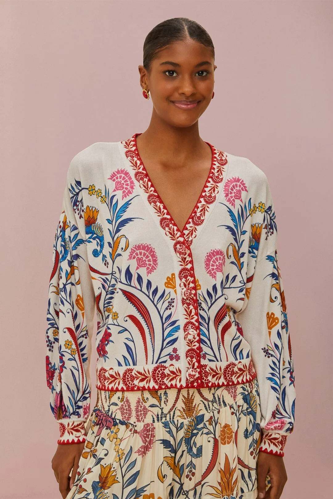 All-Day Use Cream Romantic Lightness Knit Cardigan