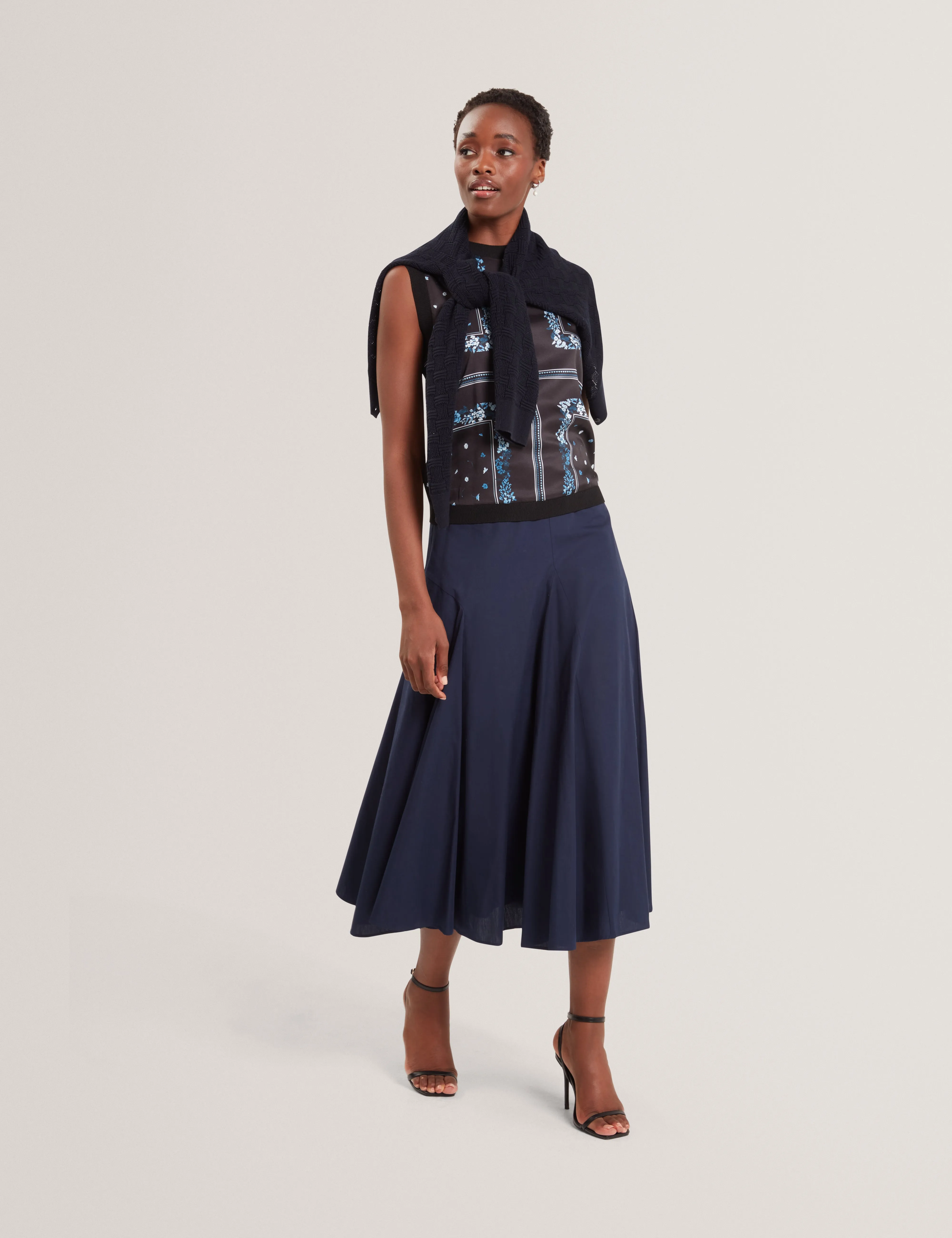 ZANZAH | NAVY Outfit Moodboard