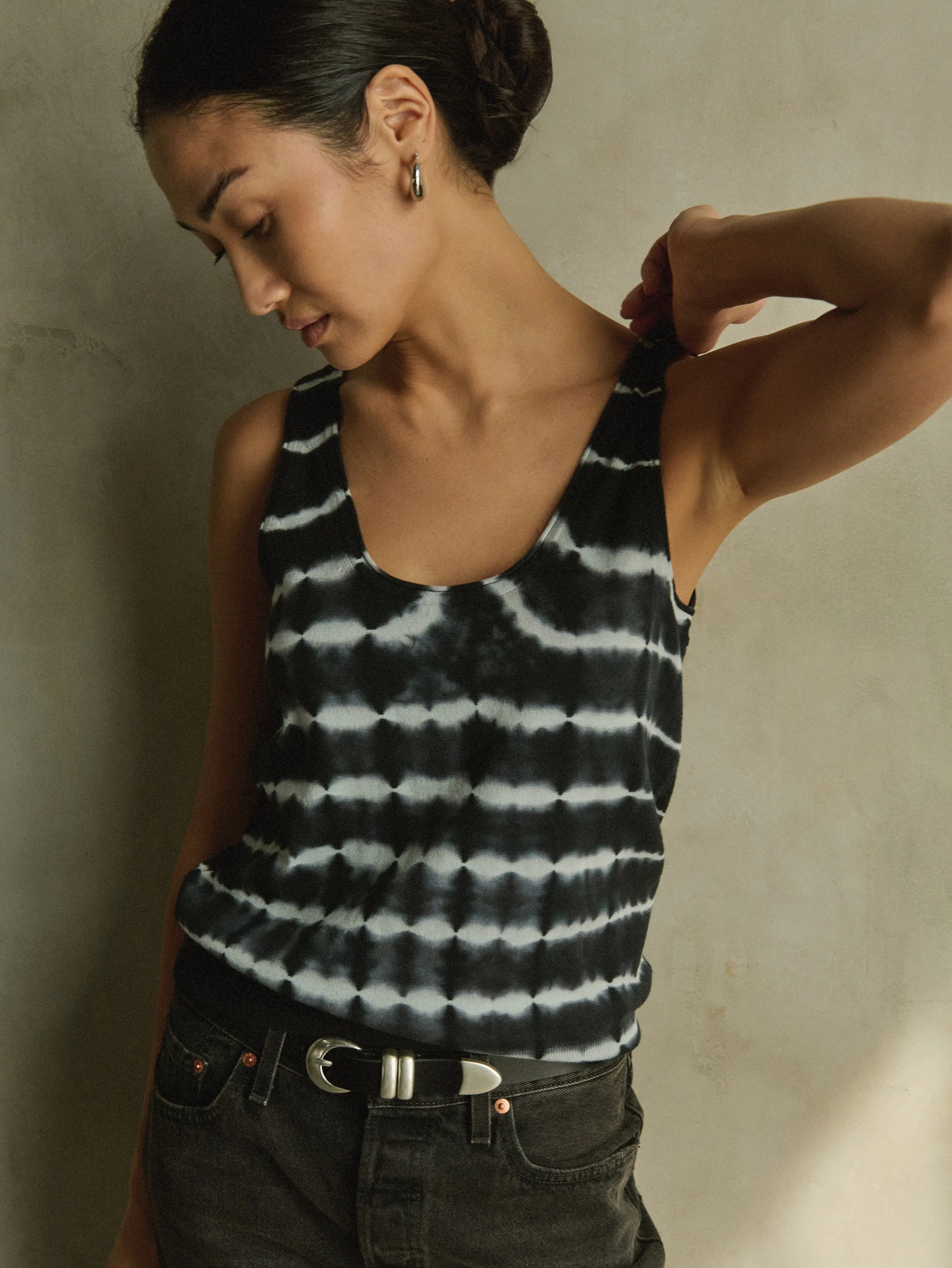 Breathable knit Sheri Sweater Tank